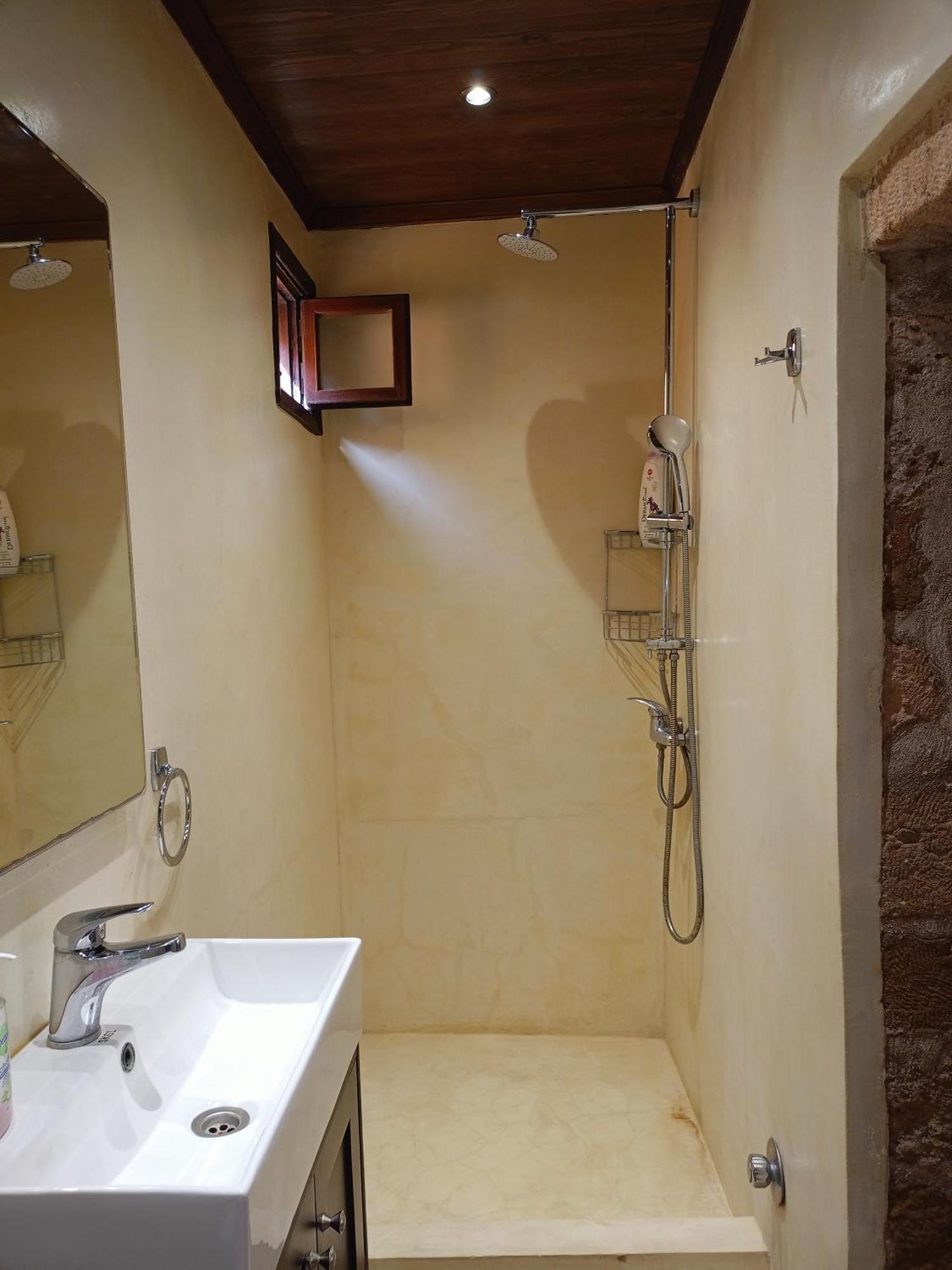 Kissamitakis Guesthouse モネンバシア エクステリア 写真