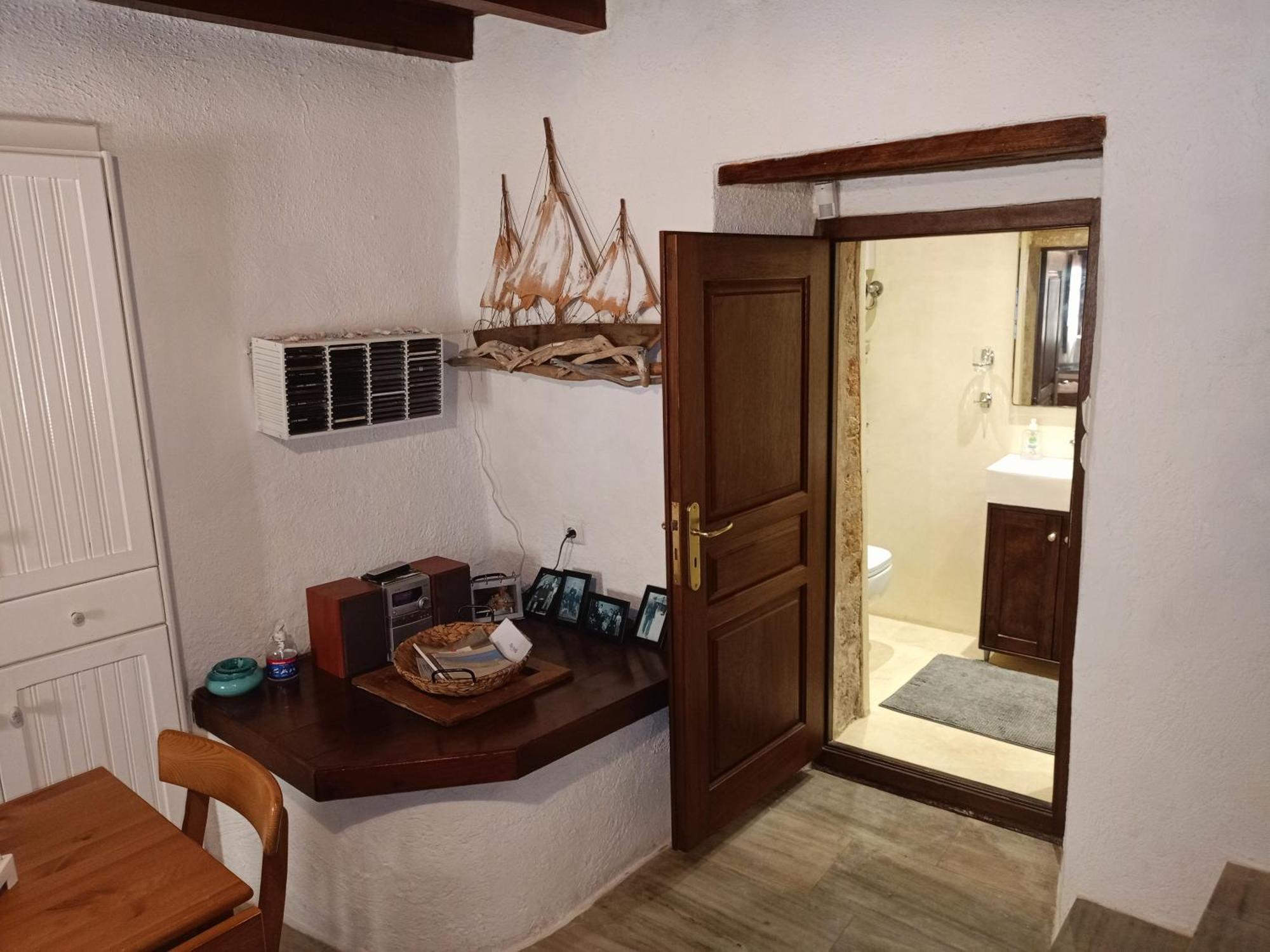 Kissamitakis Guesthouse モネンバシア エクステリア 写真