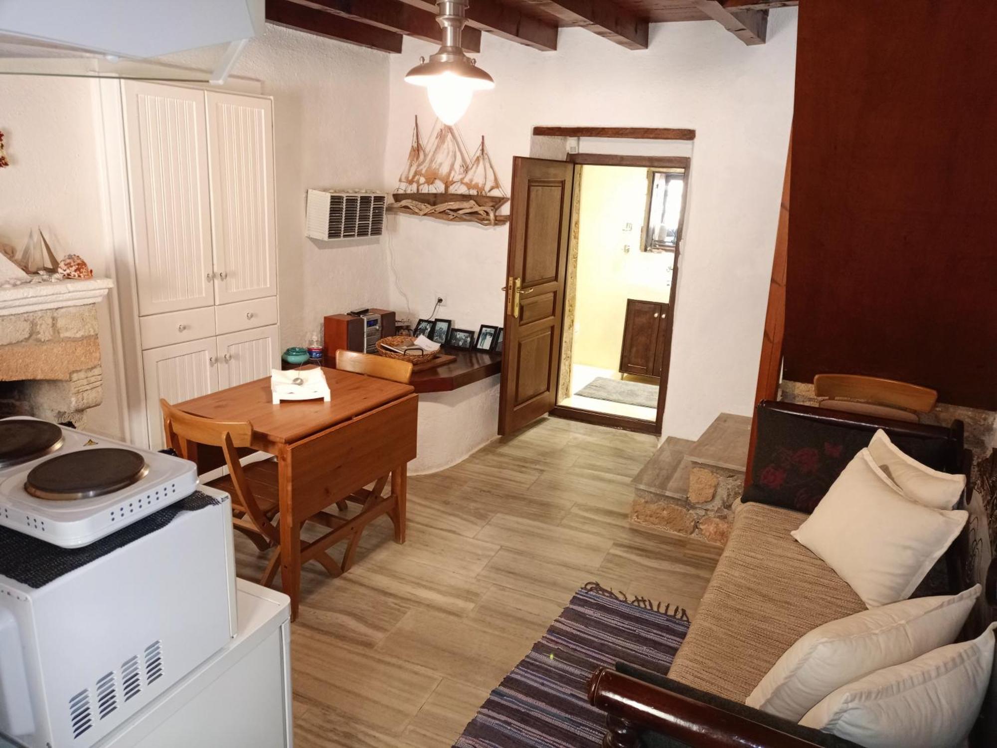 Kissamitakis Guesthouse モネンバシア エクステリア 写真