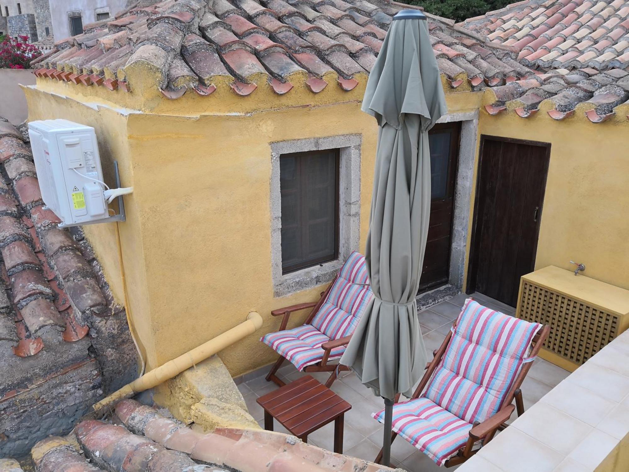 Kissamitakis Guesthouse モネンバシア エクステリア 写真