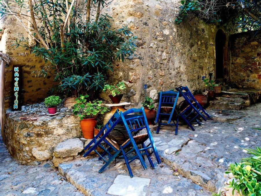 Kissamitakis Guesthouse モネンバシア エクステリア 写真
